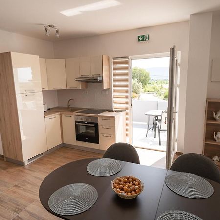 Pave&Ema Apartman Konjevrate Exteriör bild